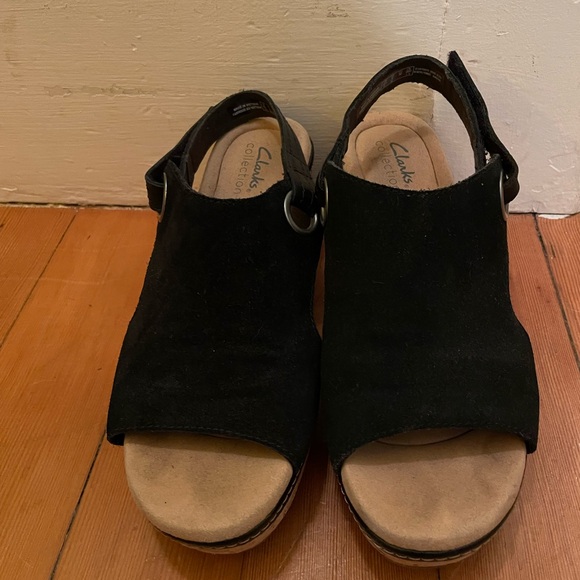 Clarks Wedge Heels - Picture 3 of 4